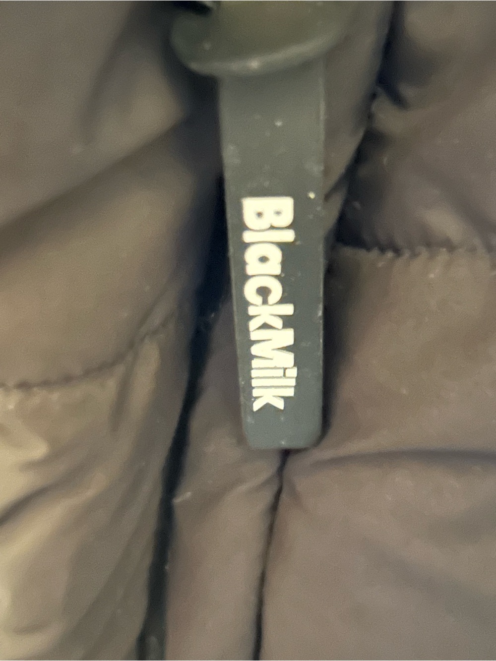 BlackMilk Women's Puffer Coat with Printed Lining - Picture 5 of 6